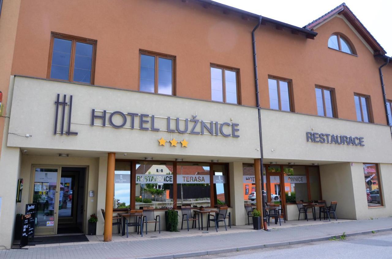 卢日尼采酒店 Planá nad Lužnicí 外观 照片