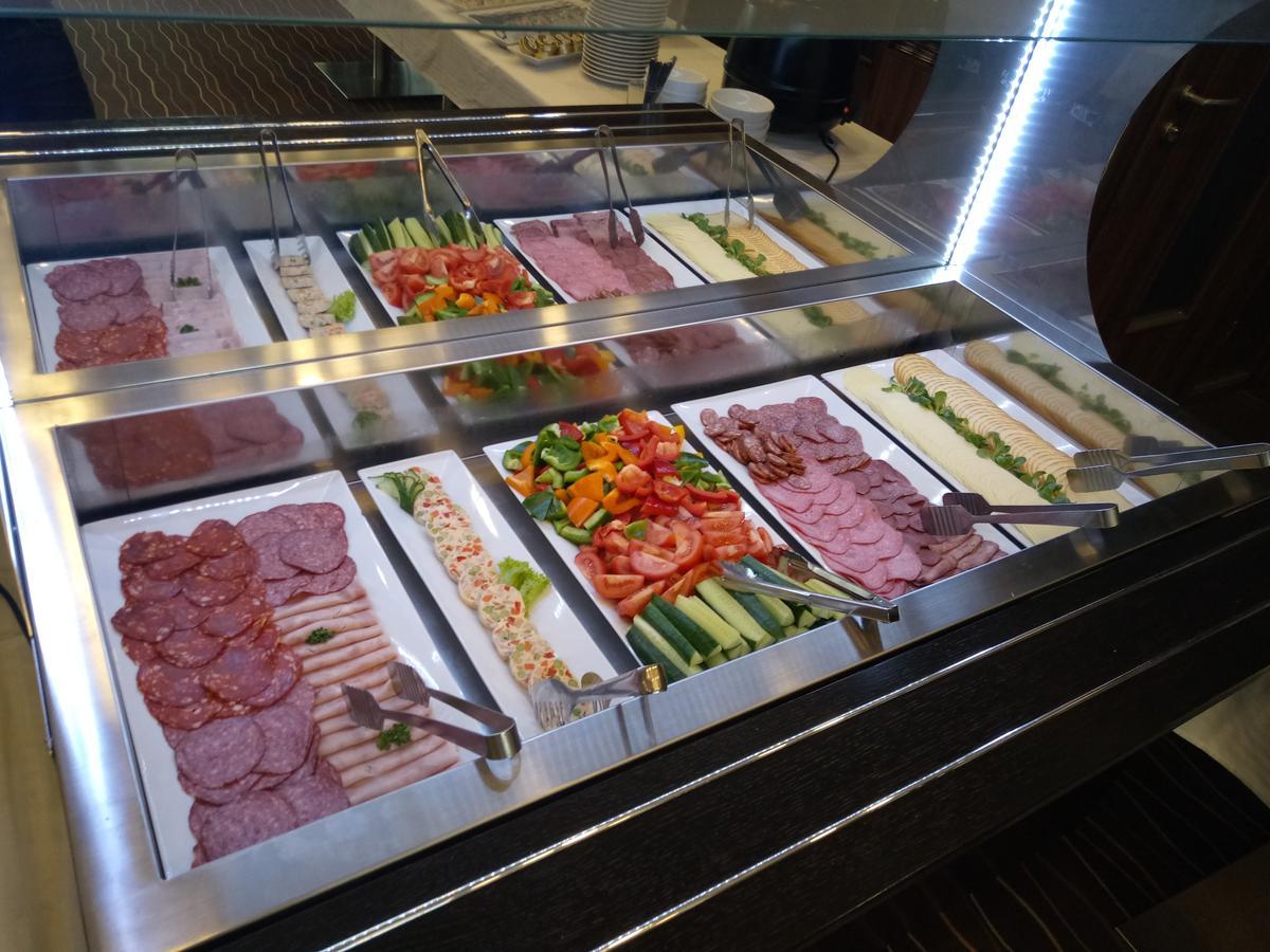 卢日尼采酒店 Planá nad Lužnicí 外观 照片